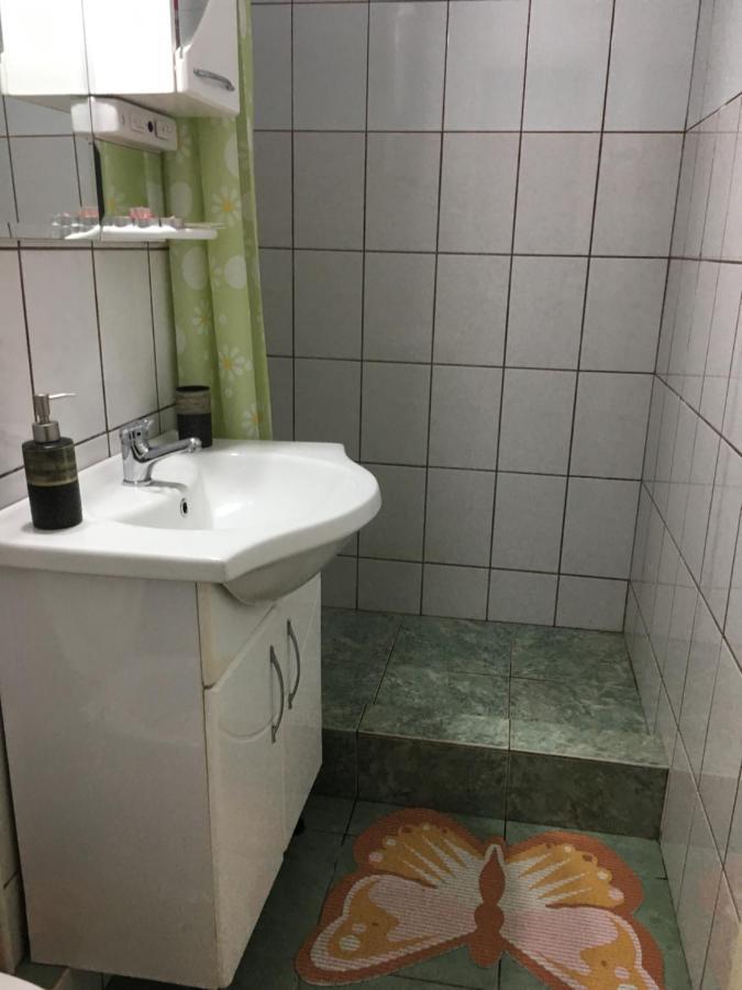 Simona Appartement Topliţa Buitenkant foto