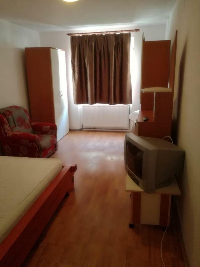 Simona Appartement Topliţa Buitenkant foto