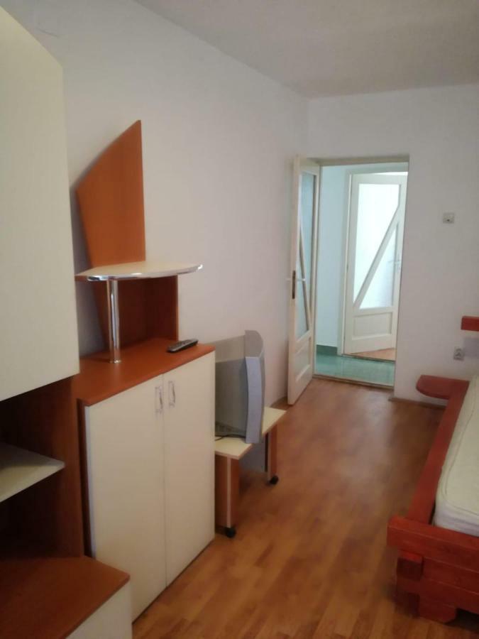 Simona Appartement Topliţa Buitenkant foto