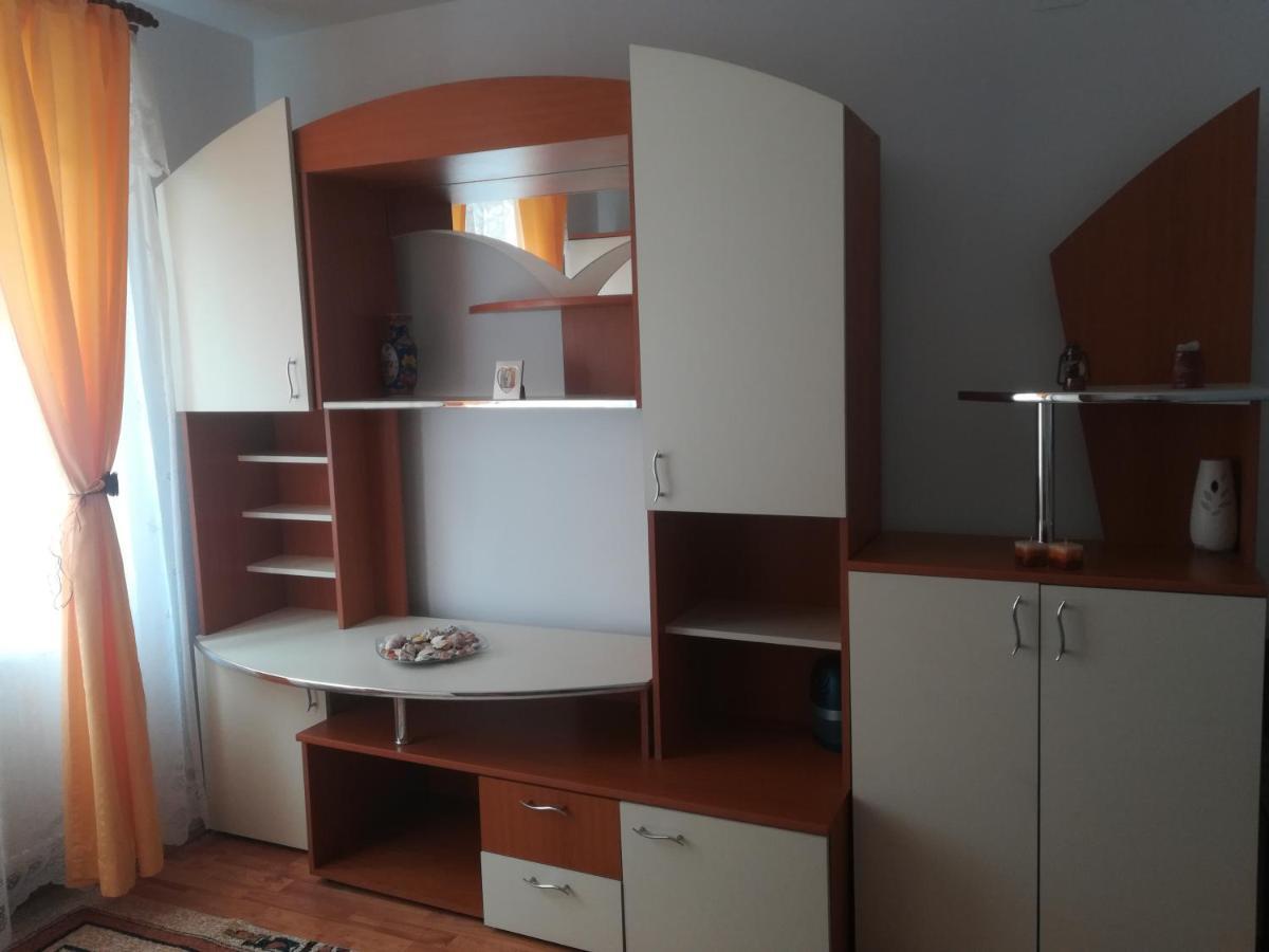 Simona Appartement Topliţa Buitenkant foto