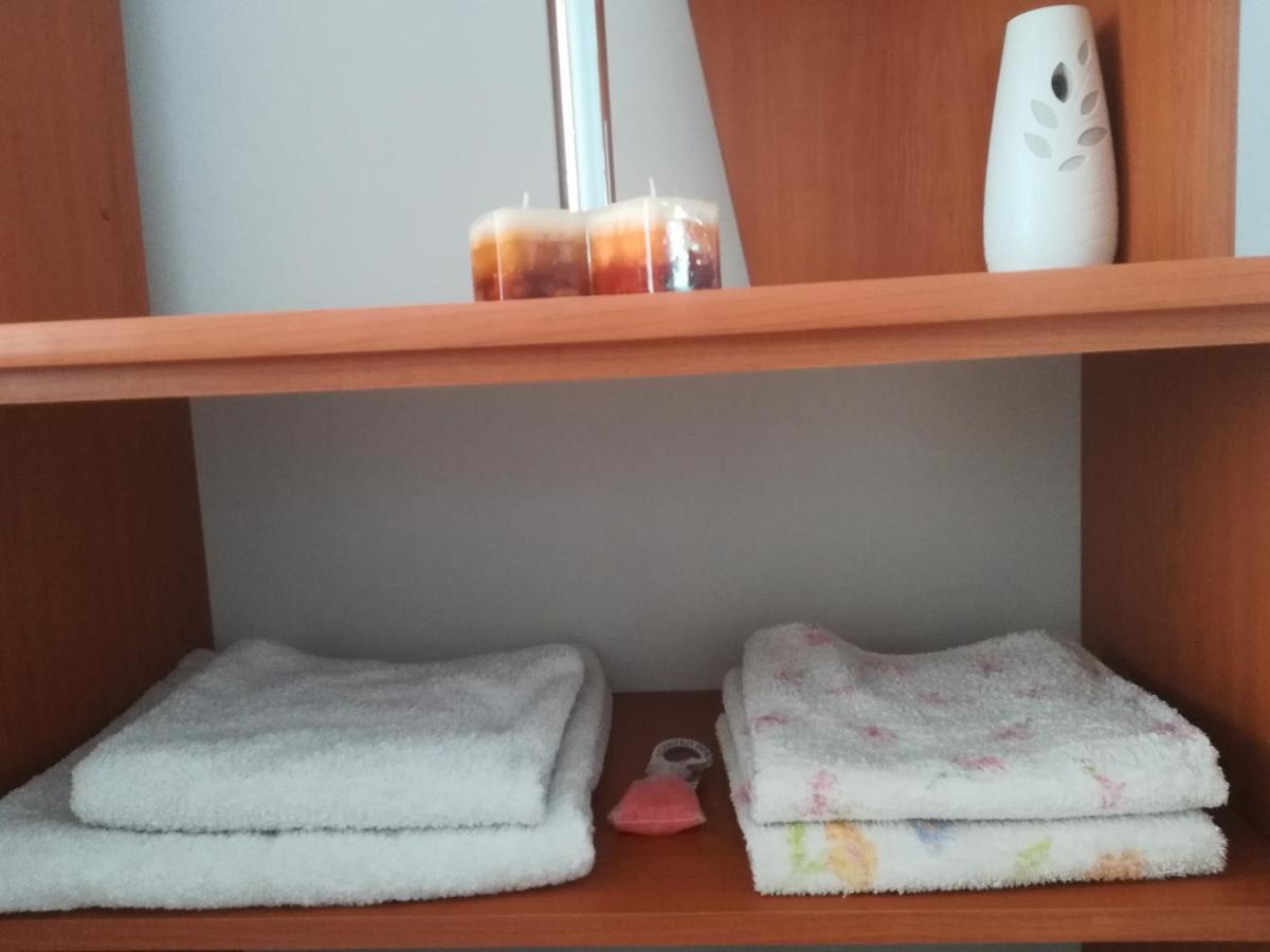 Simona Appartement Topliţa Buitenkant foto